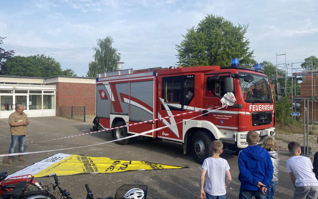 „Toter Winkel“ mit Verkehrswacht und Feuerwehr